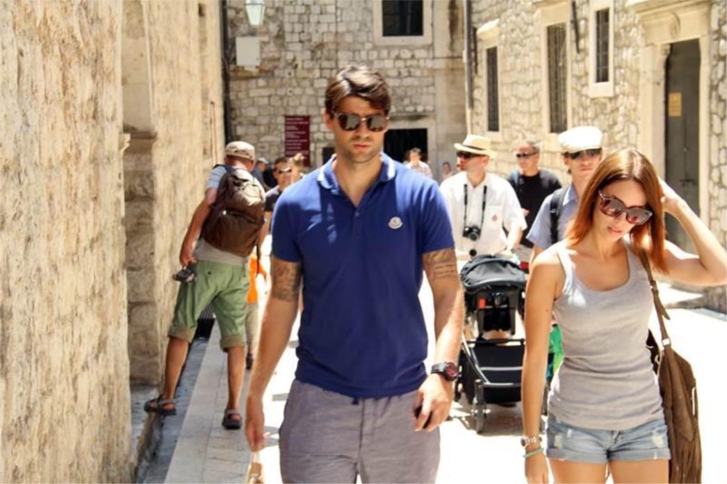 TURBULENTAN POČETAK Ćorluka završio s Frankom dok ga je cura čekala u apartmanu