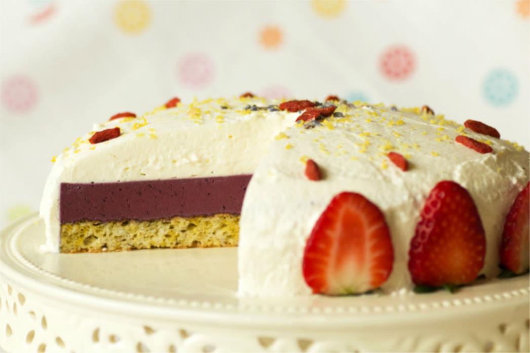 RECEPT DANA: Fina voćna torta s malo kalorija 