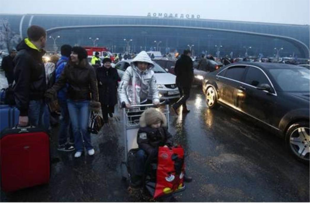  Novinarka uspjela unijeti 'bombu' na Domodedovo