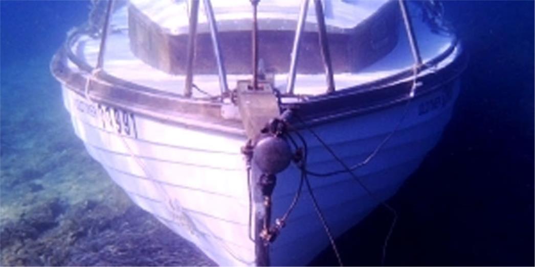KAKO JE POTONULA?  Misteriozna jedrilica već dugo 'leži' pokraj Šipana 