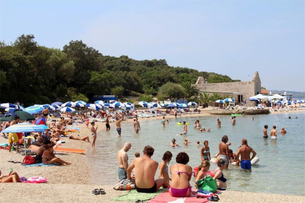 JOŠ SE MOŽETE KUPATI: Na gotovo svim dubrovačkim plažama more izvrsne kakvoće!