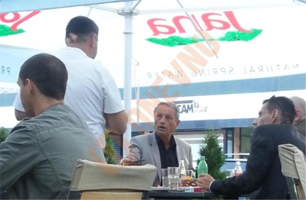 PUCA NJEMU PRSLUK: Dok u njegovu Vukovaru 'gori', SDP-ov gradonačelnik bezbrižno šetucka Zagrebom!