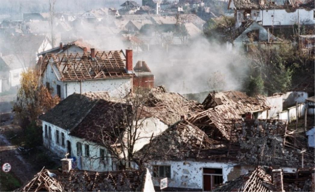 U tijeku policijska opsada srpskog sela Trpinja zbog zločina iz 1991.