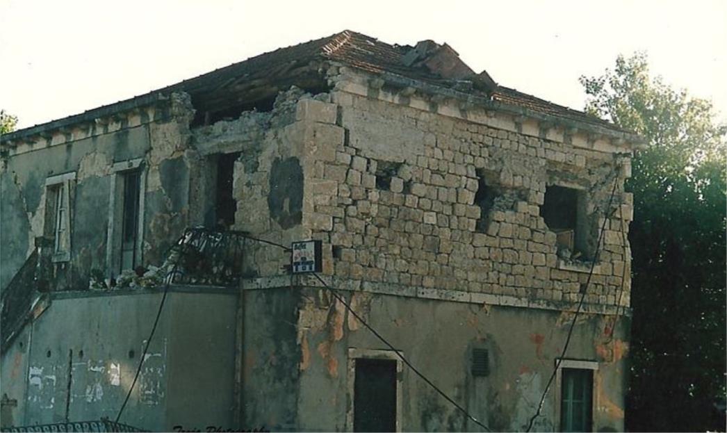Sedamnaest godina od katastrofalnog potresa u Stonu (FOTO)