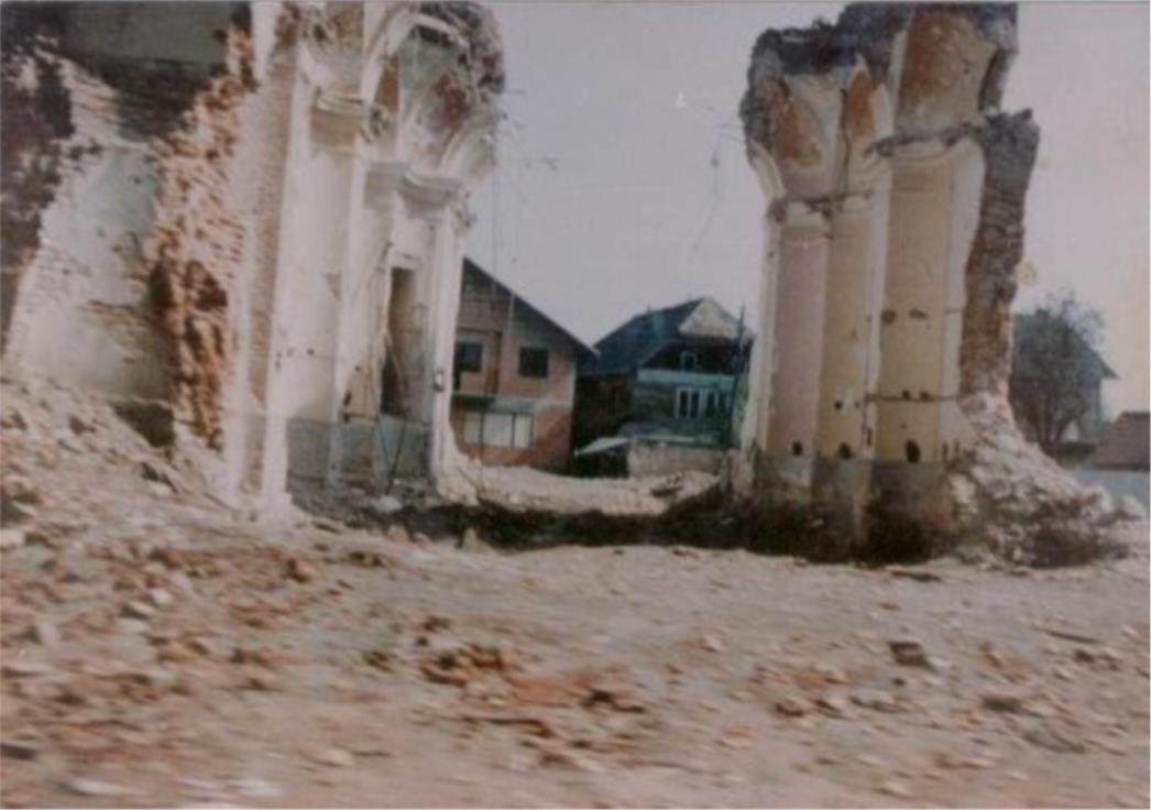 Rušio katoličku Crkvu, nasipao njome cestu, glasao protiv hrvatske himne i postao – gradski vijećnik u Glini!