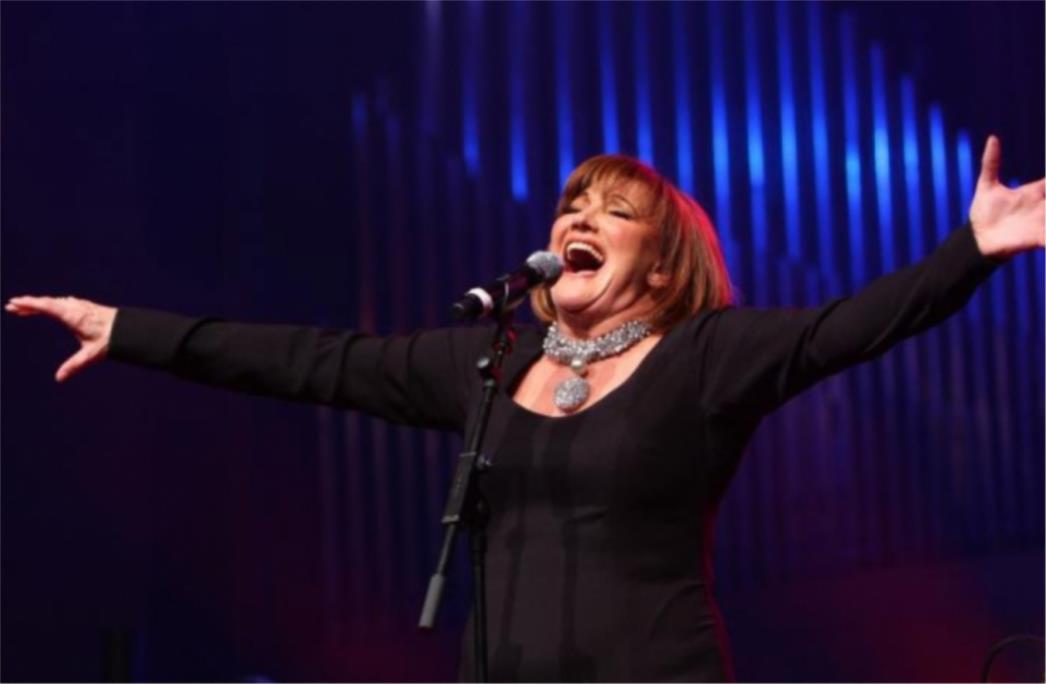 MIRIS NOVCA: 'Radije bih skupljao boce i kopao kanale nego pjevao u Srbiji'