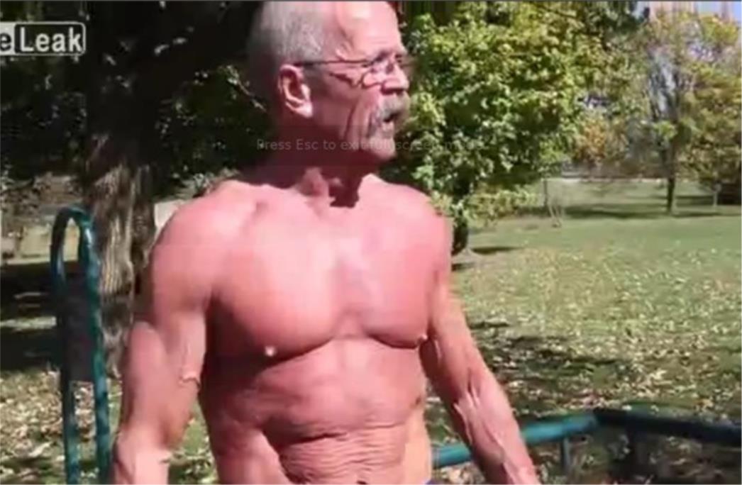 VIDEO: Ovo je najnabildaniji djedica na svijetu, u 64.-oj ima tijelo mladića 