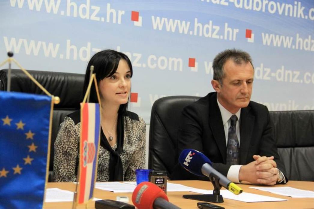 ŽUPANIJSKI HDZ PORUČUJE GRAĐANIMA DA ZAOKRUŽE 'ZA': Obitelj je temeljna jedinica društva, a brak je osnova obitelji!