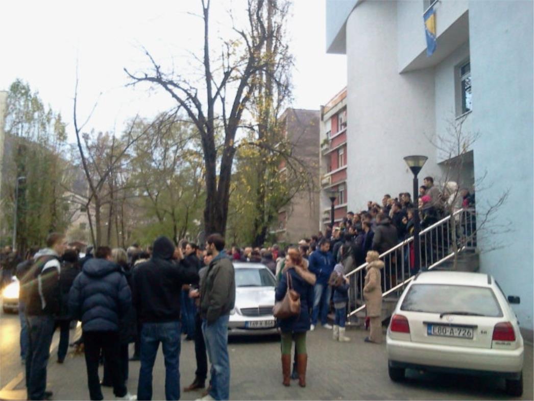REFERENDUM U DIJASPORI: U Mostaru ogromne gužve (FOTO)