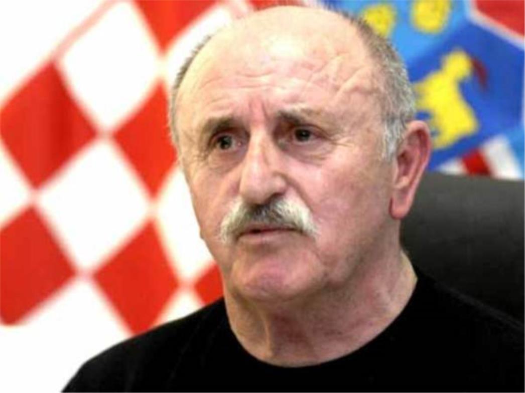 Vekić poziva branitelje na 'egipatski scenarij'