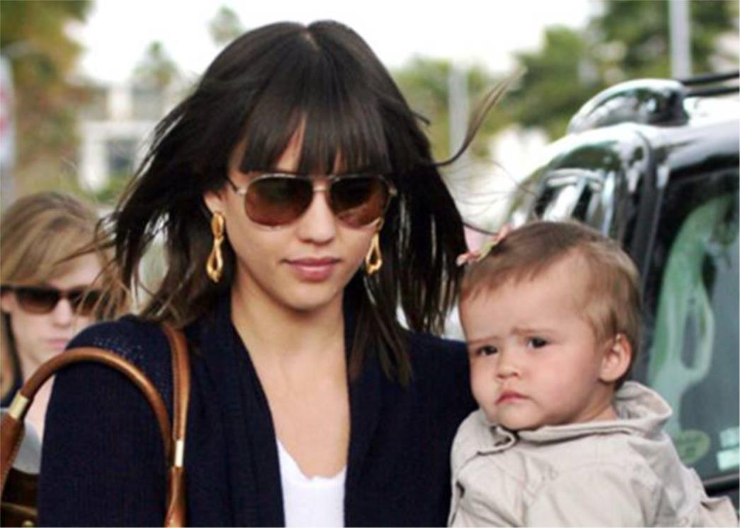 Jessica Alba obožavateljima objavila da je ponovno trudna