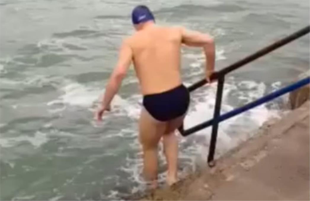 Što to radi Ivica Kostelić?