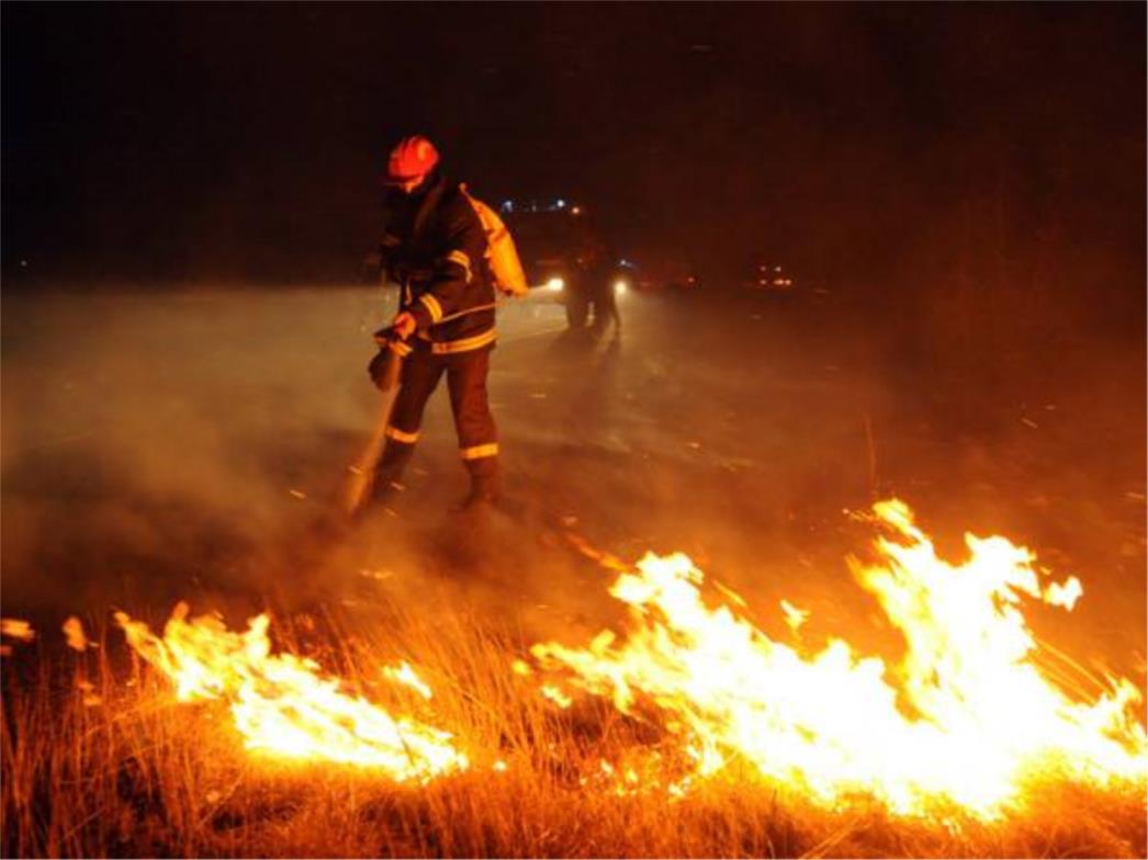 Požar kod Drniša većim dijelom pod nadzorom 