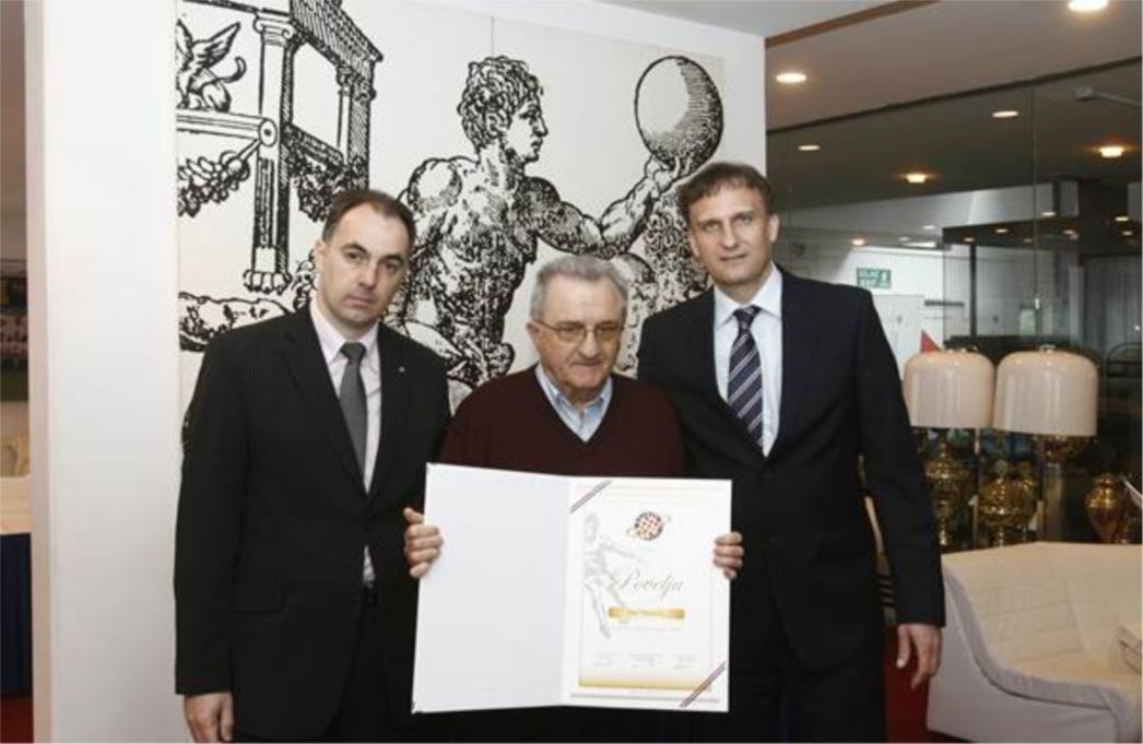 Nakon što je primio Hajdukovu povelju Strinić završio u bolnici!