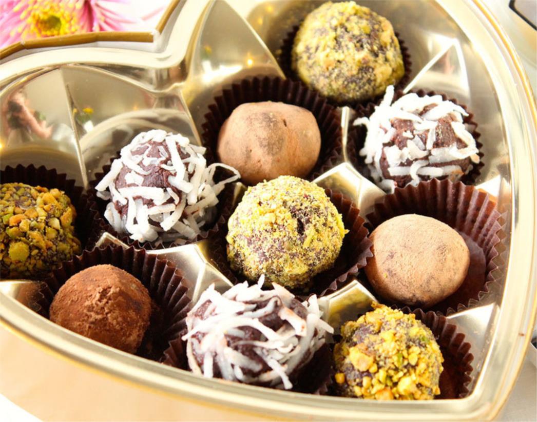 BRZO I BEZ PEČENJA: Čokoladne praline u tri okusa!