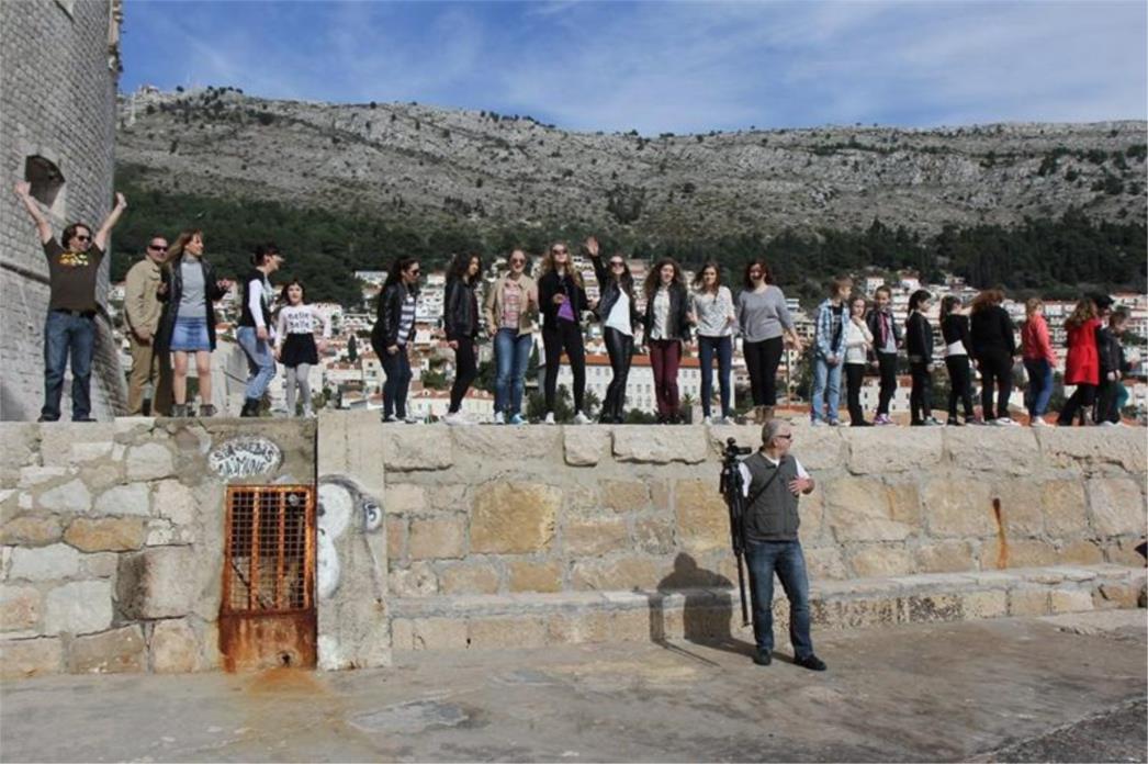 HAPPY DUBROVNIK:  Rasplesani Dubrovčani izmamili osmjehe svojim sugrađanima (FOTOGALERIJA)