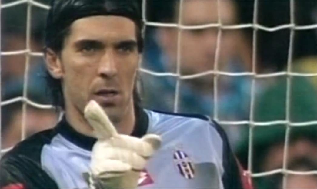Gianluigi Buffon oborio rekord Dine Zoffa