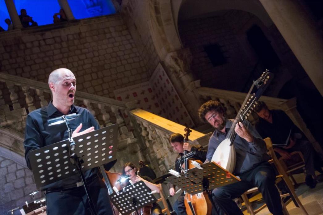 Povici „Bravo!“ za Concerto de' Cavalieri i Erminiju