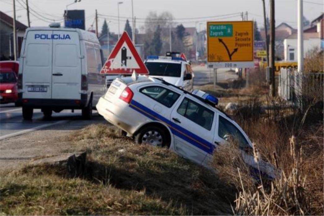  Uhićeni pljačkaši koji su policajce izgurali sa ceste