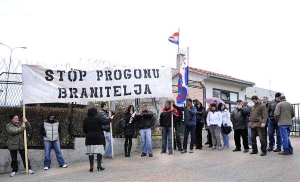 Nekoliko desetaka branitelja prosvjedovalo u Splitu 