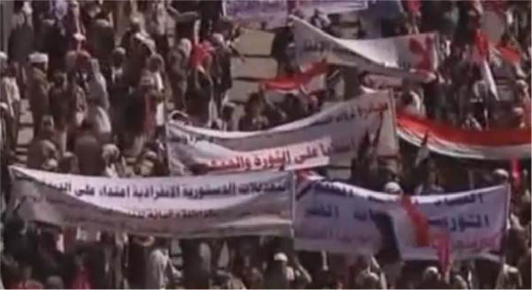  Najmanje 120 ozlijeđenih u sukobu s policijom