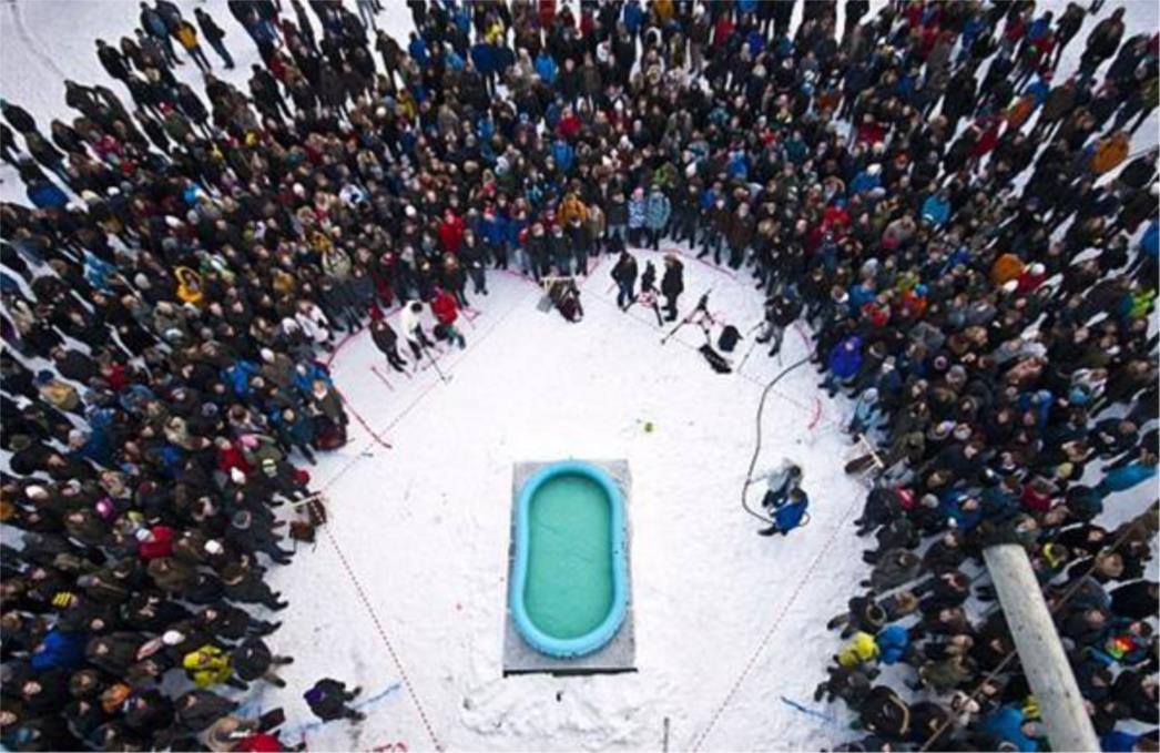 NEVJEROJATNO 13. put rekorder skokom od 11 metara u 30 centimetara vode