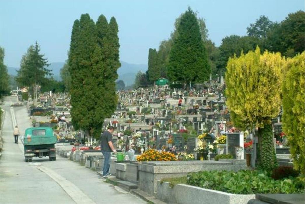  Vandali oskrvnuli nadgrobne spomenike na Gornjem Vrapču