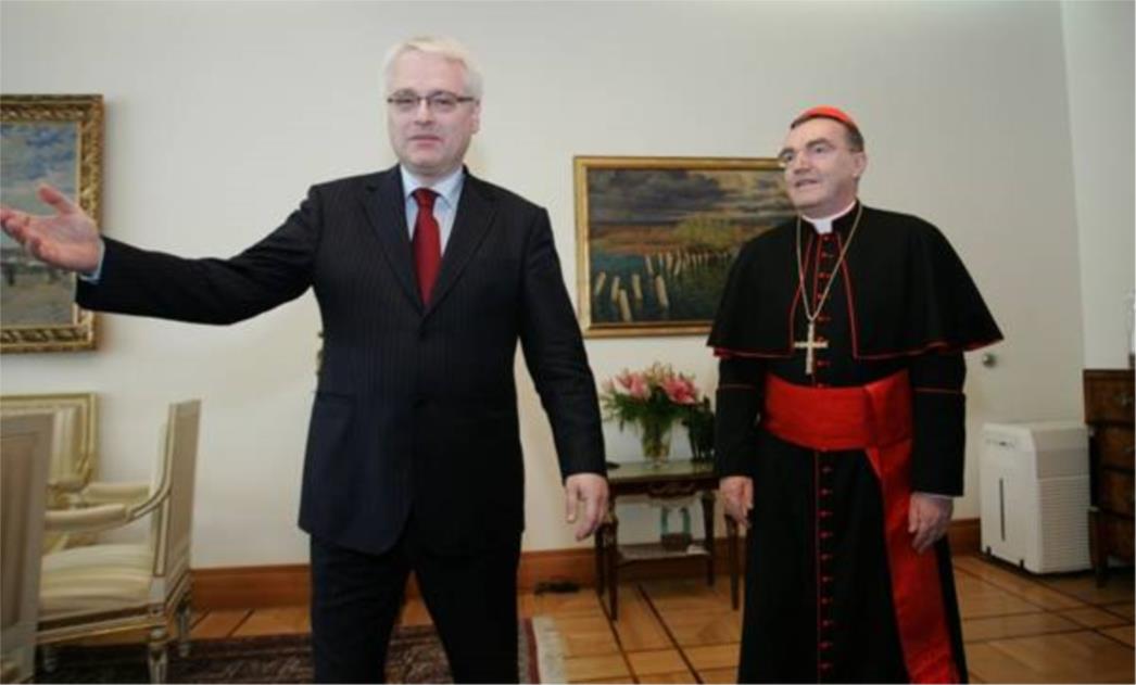  Predsjednik ismijava Božju pomoć u Haagu