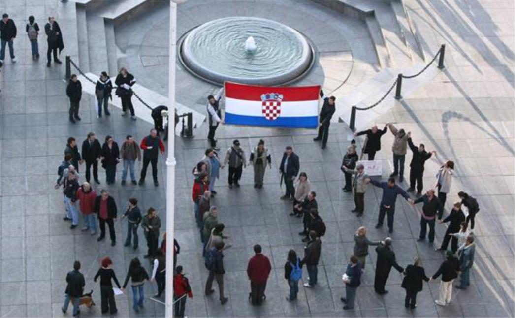  Vlada će večeras letjeti u zrak