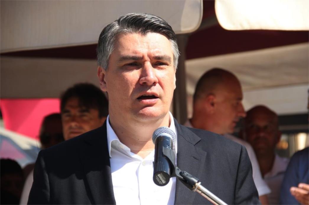 MILANOVIĆ POSLAO OŠTRU PORUKU Trebamo otići iz Afganistana, to nije naš rat!