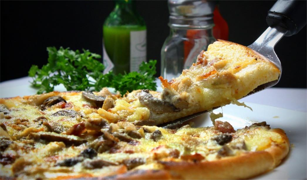 PIZZA ZBOG KOJE MOŽETE ZAVRŠITI U ZATVORU Ako pojedete previše, kršite zakon