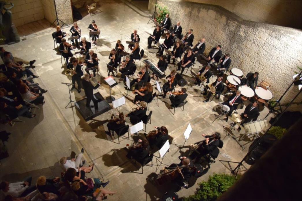  Veliki pljesak izmamio je  nastup  Tonija Kursara i Dubrovačkog simfonijskog orkestra(FOTO)