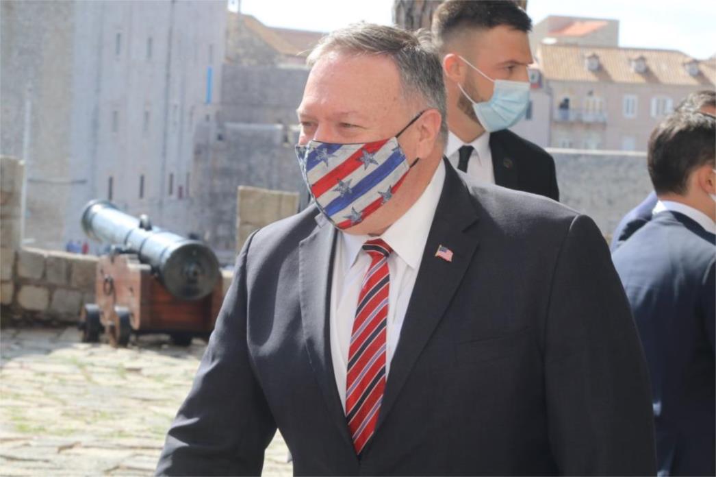 Prošetao Gradom, pohvalio ljepote Dubrovnika, a novinarima se obratio ministar Grlić Radman 