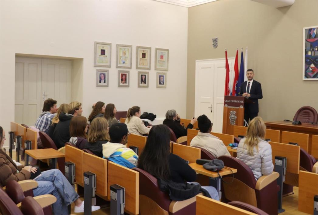 Gradonačelnik održao predavanje studentima programa ''Semester at Sea''
