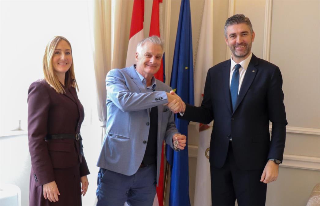 Dubrovnik ustupio 14 stanova ustanovama i institucijama