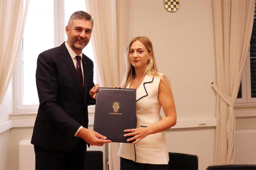 Grad Dubrovnik potpisao četiri nova ugovora za stambenu pomoć mladima