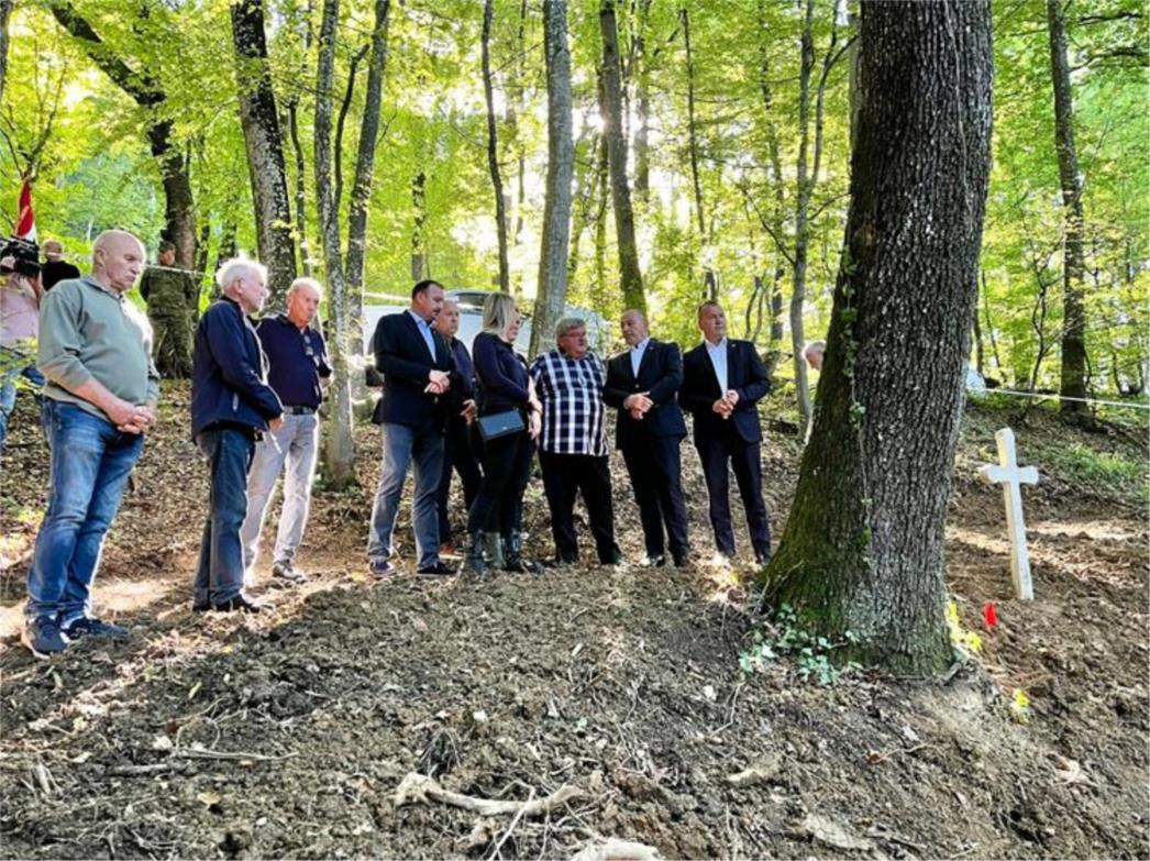 Ministar Medved posjetio lokacije s posmrtnim ostacima žrtava iz Drugog svjetskog rata