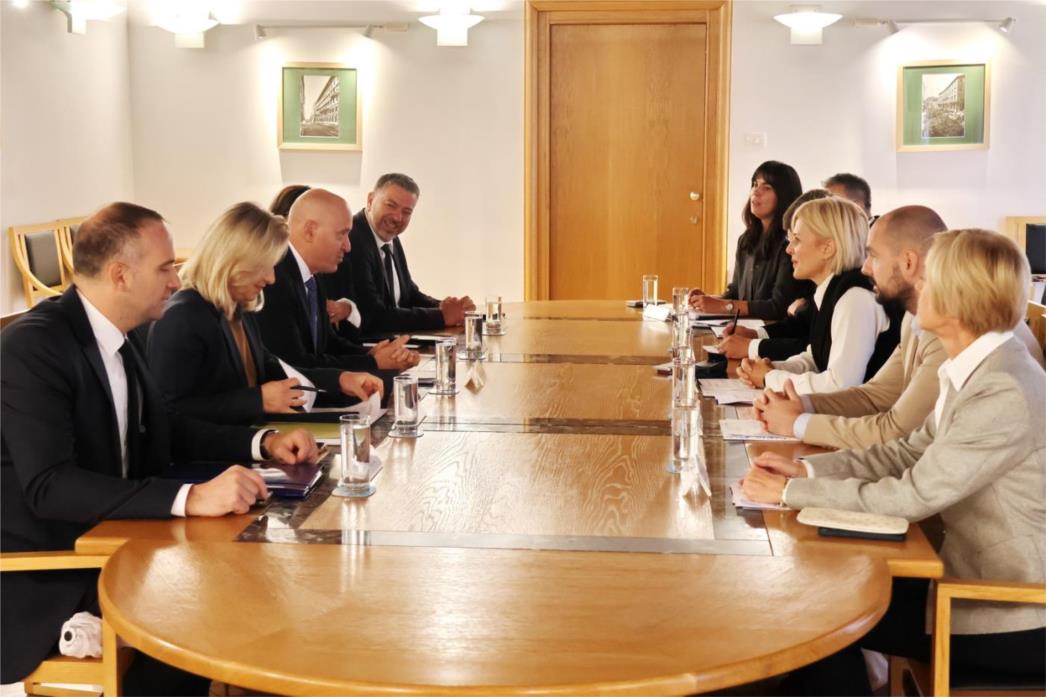 Bačić u Rijeci o priuštivom stanovanju i reguliranju državne imovine