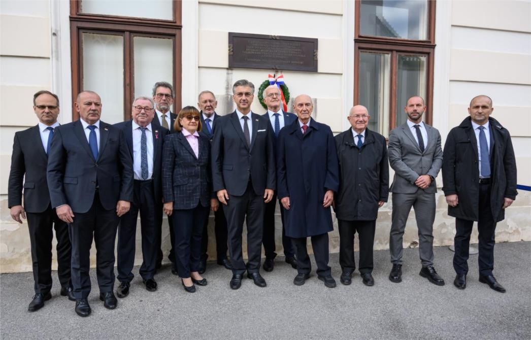 Hrvatska obilježila 34. obljetnicu raketiranja Banskih dvora