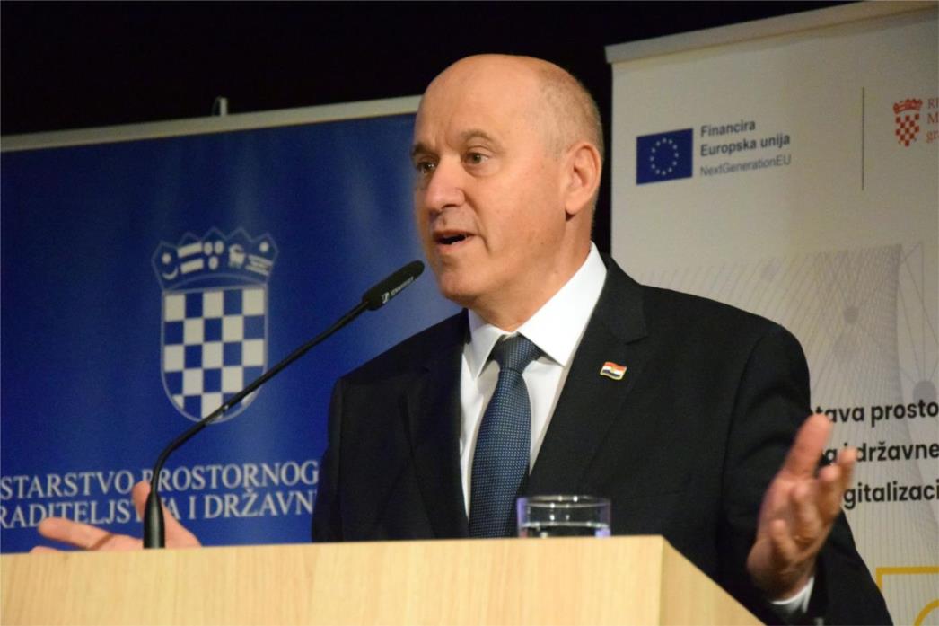 Bačić najavio digitalizaciju 808 prostornih planova