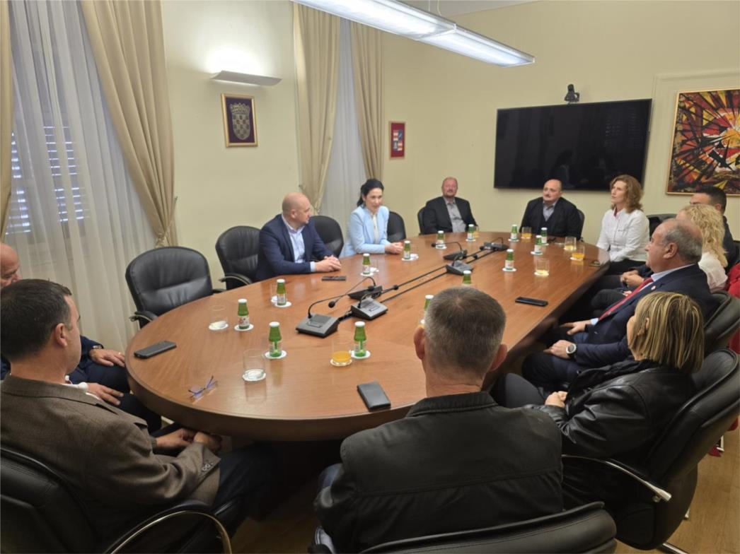 Župan Pezo primio dobrovoljne darivatelje krvi