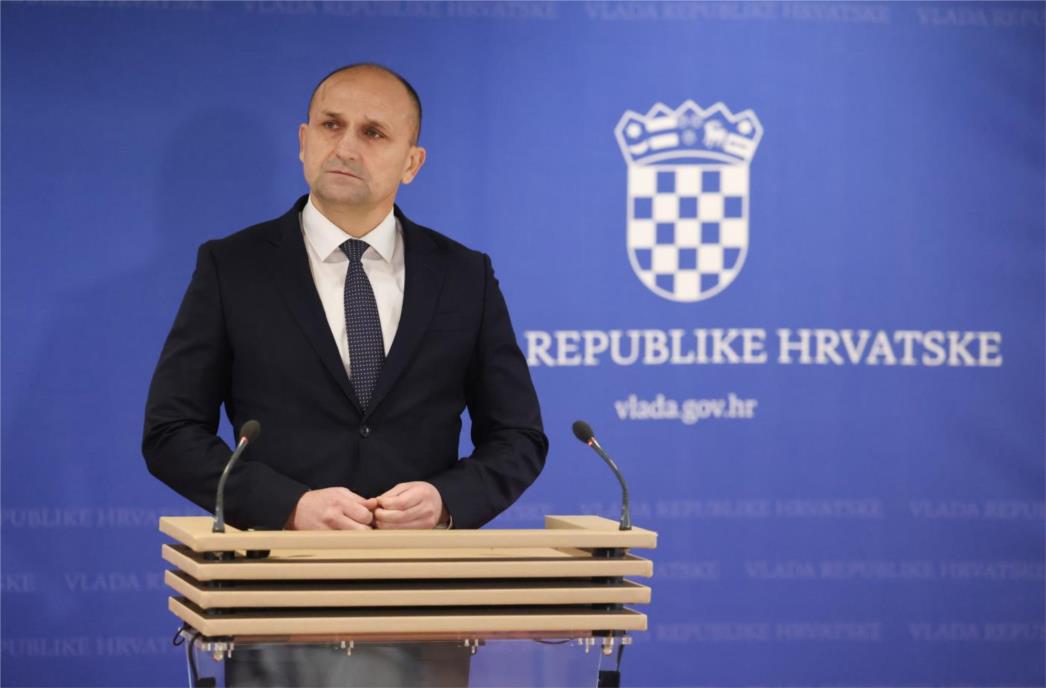 Anušić: Hrvatska ima dovoljno vojnika za novu i moderniziranu opremu
