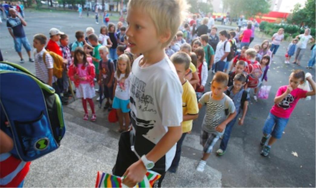 Bugarin krenuo u prvi razred u 78. godini života!