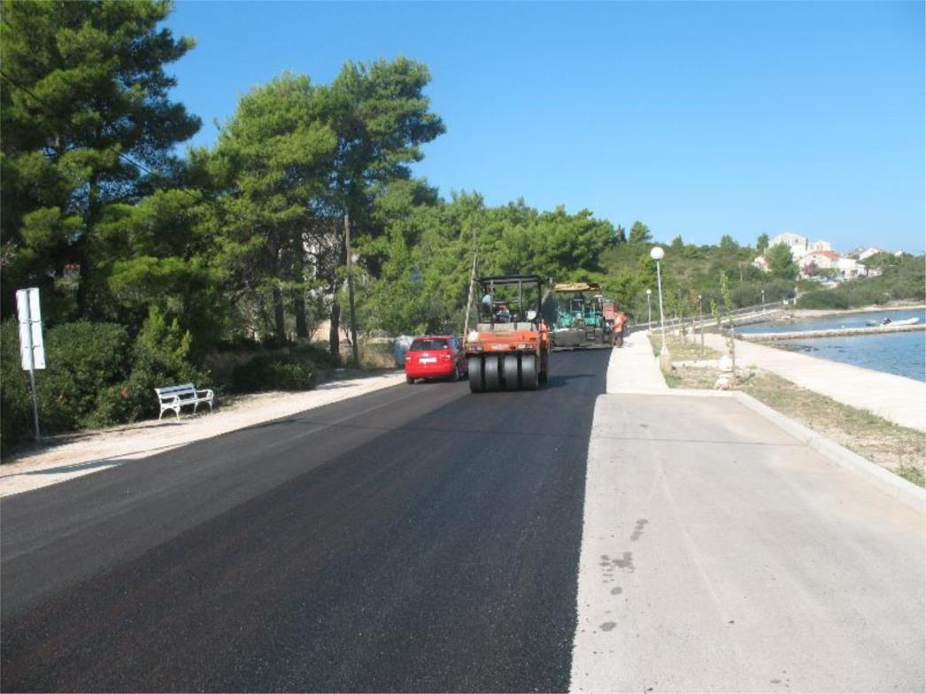 Završena cesta do Lumbarde (FOTO)