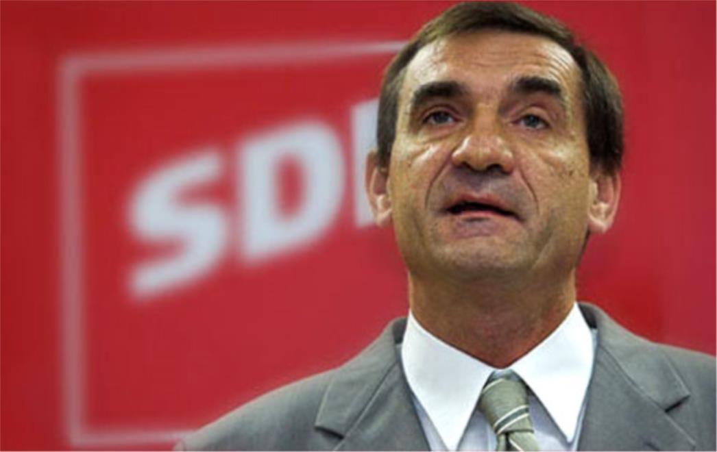  Tko laže, Premijerka ili Mađari?