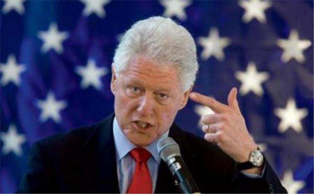  Clinton je izgubio šifre za lansiranje 10,000 nuklearnih bojnih glava!