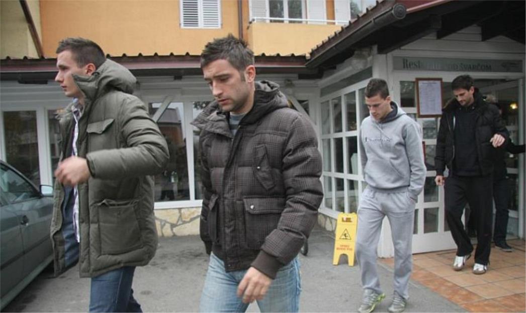 Gotovo: Karlovčani suznih očiju odustali od puta u Rijeku!
