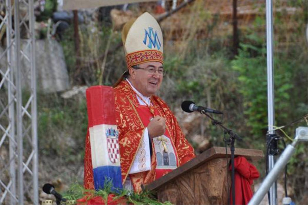  Deložiran kardinal Vinko Puljić - Mora vratiti rezidenciju agentu Službe državne bezbednosti