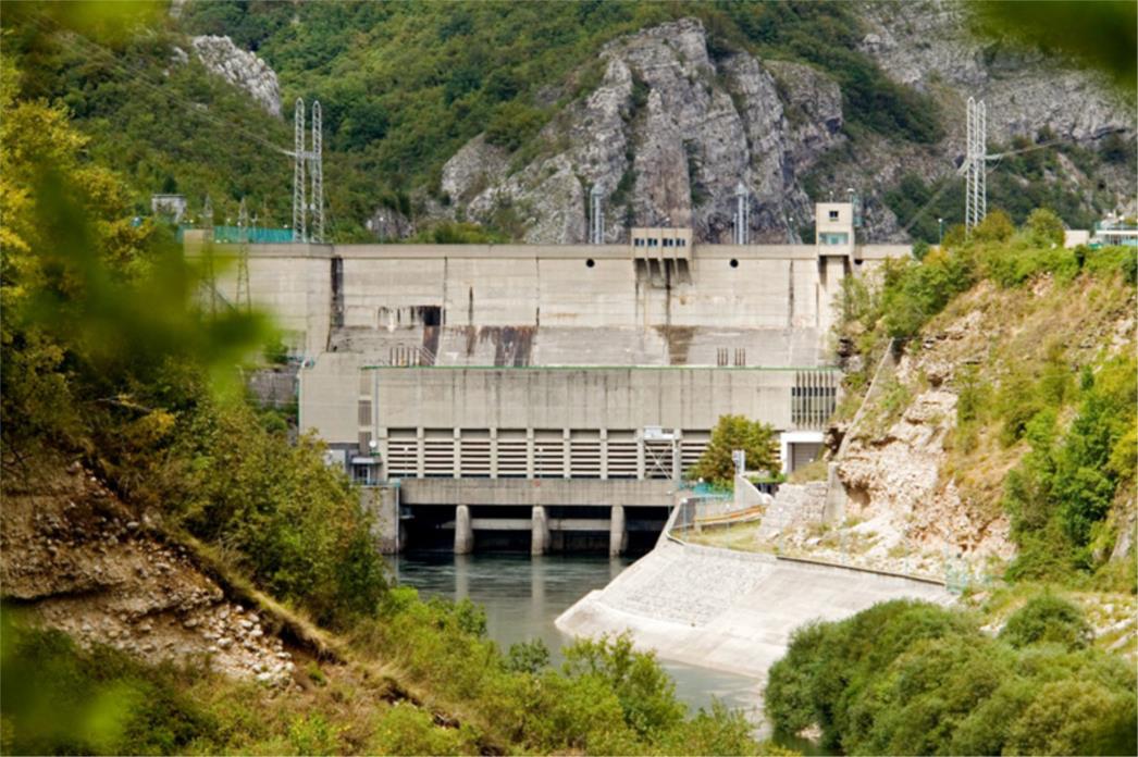 Dugovanja HEP-a sve veća? Mogu li nam Trebinjci uskratiti el. energiju?