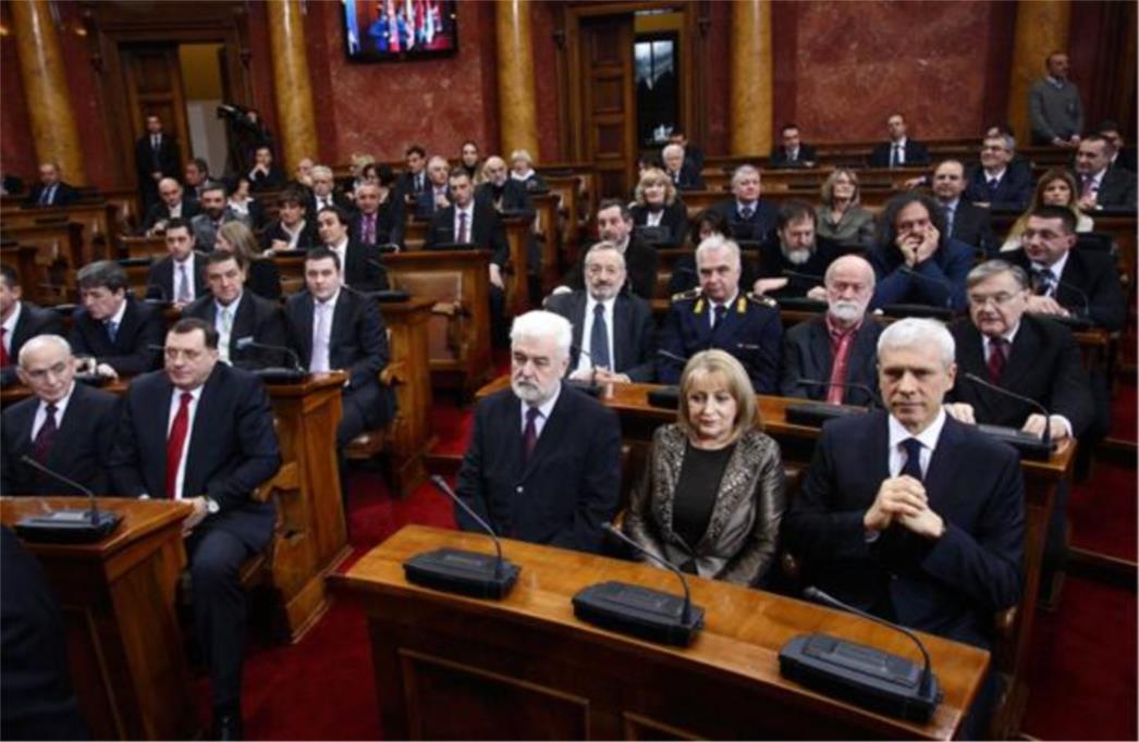 Josipovićev prijatelj Tadić kao "Najboljeg u Srbiji" odlikovao Milorada Dodika
